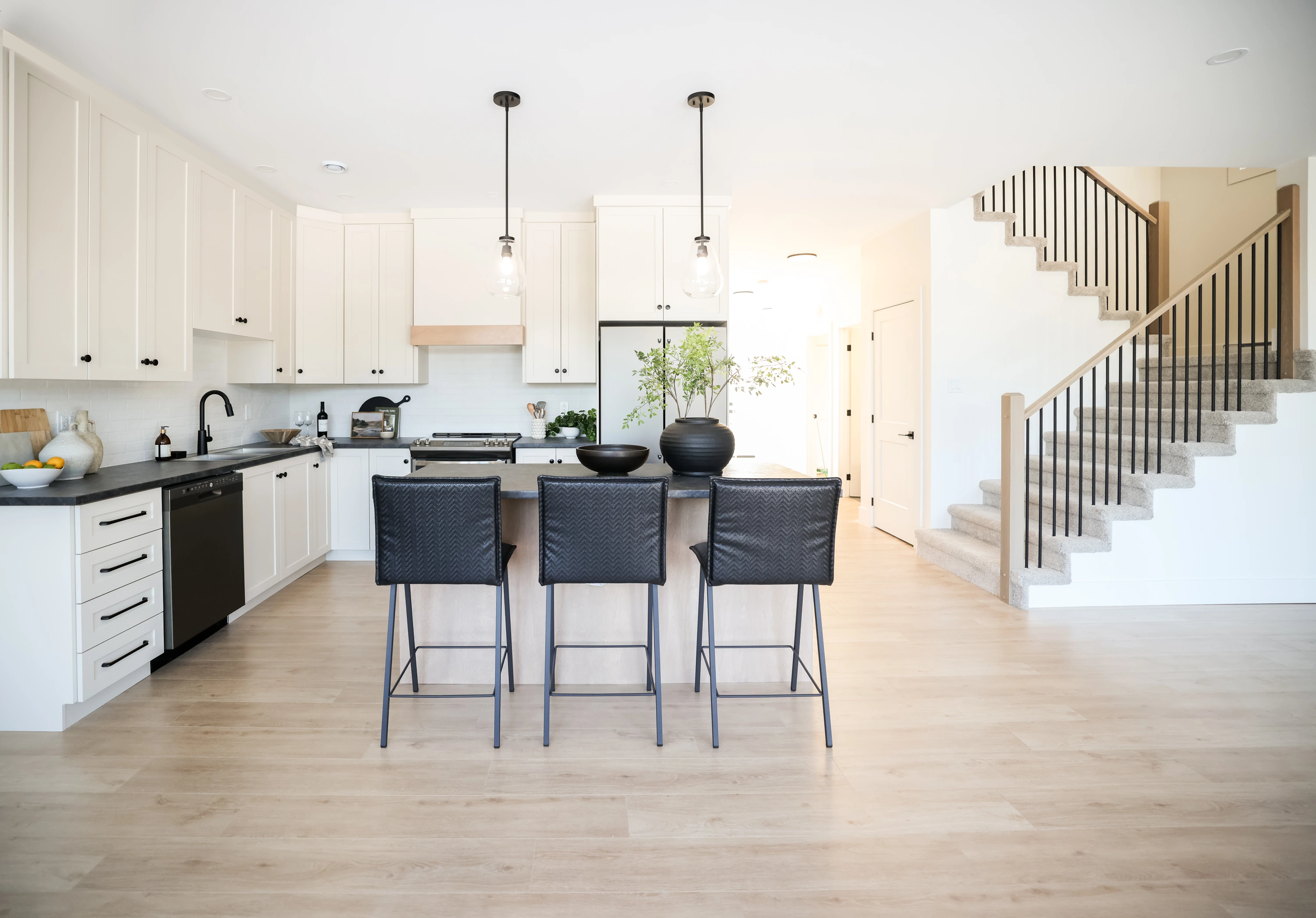 The Pitcher Plant — Kitchen island and open staircase