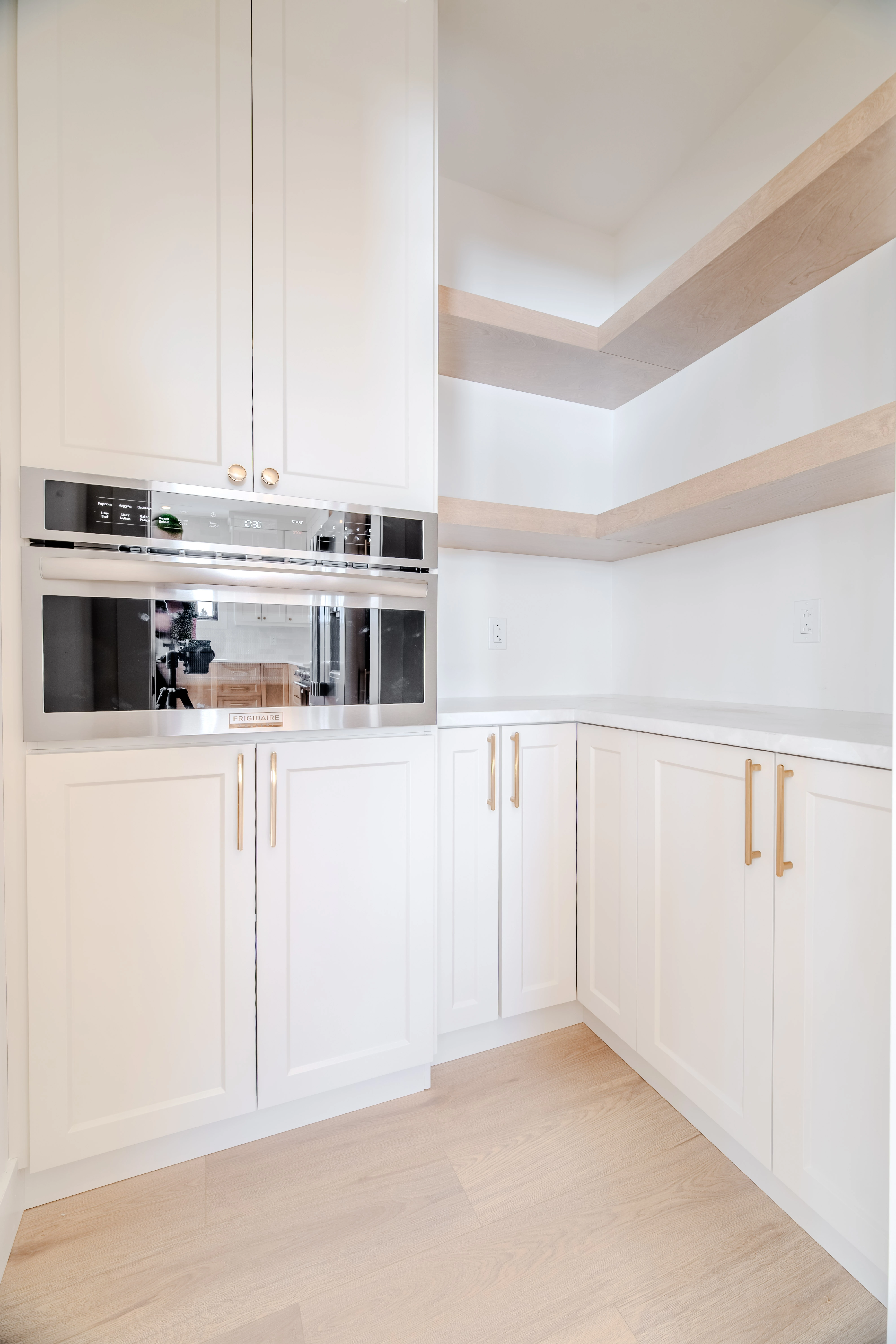 The Tuckamore — Walk-in pantry and fitted cabinetry
